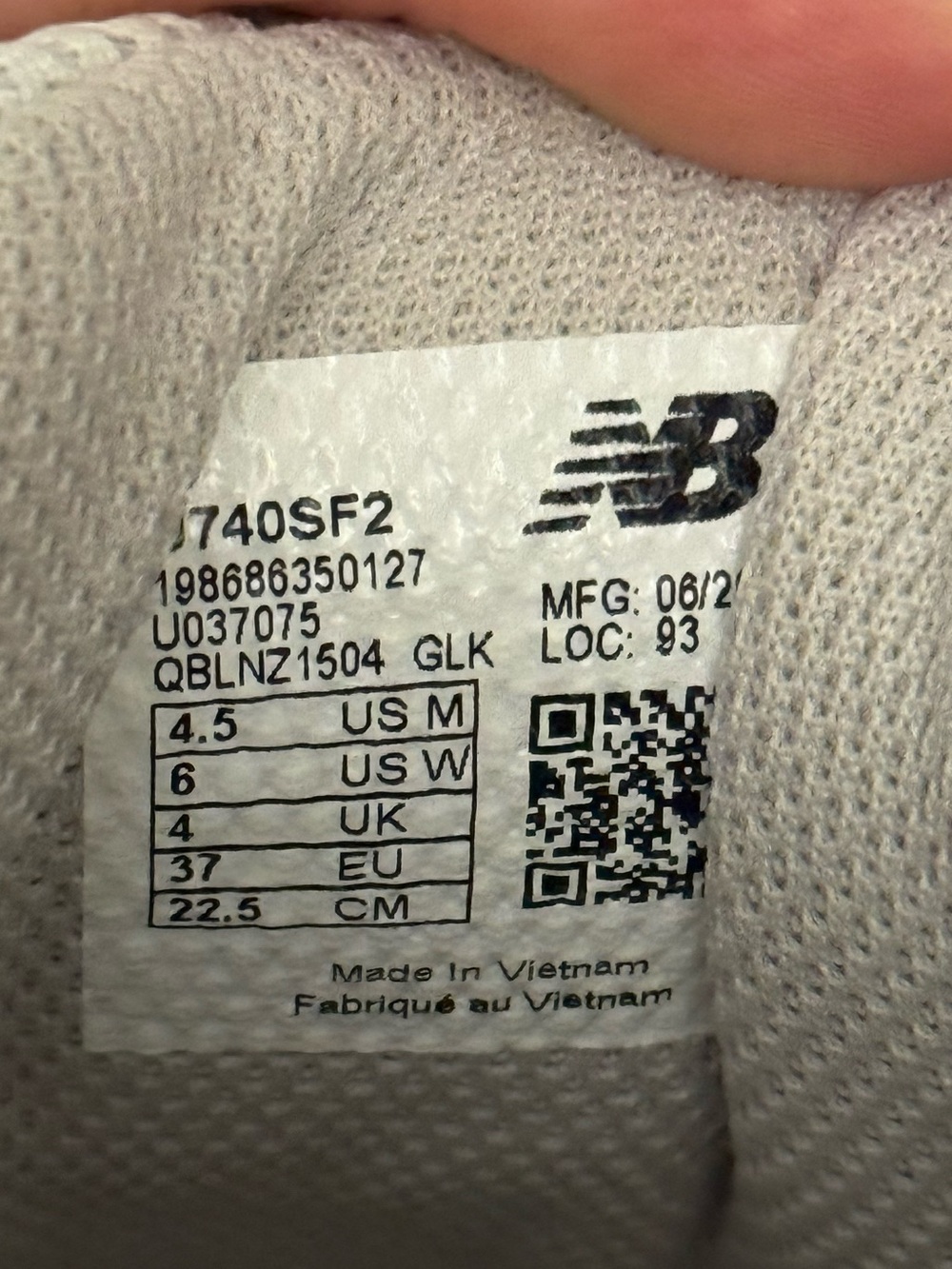 New Balance 740 - Picture 6 of 6